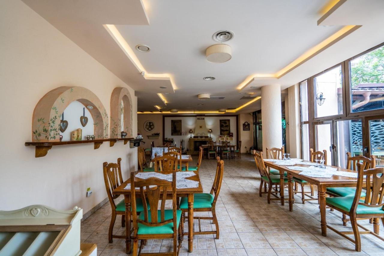 Hotel Tex Club بوتوساني المظهر الخارجي الصورة