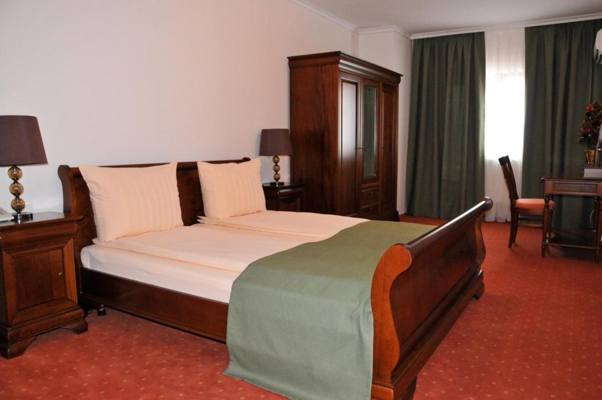 Hotel Tex Club بوتوساني المظهر الخارجي الصورة