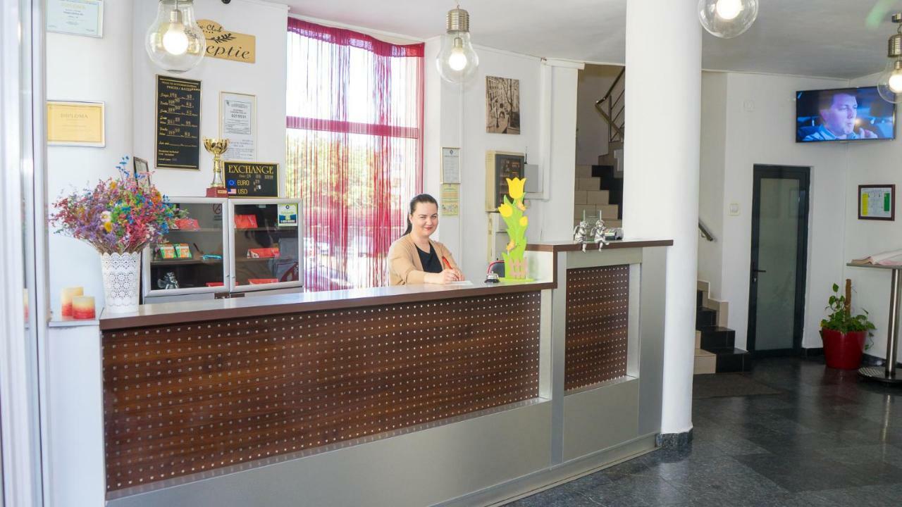 Hotel Tex Club بوتوساني المظهر الخارجي الصورة
